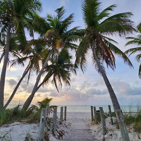 Beautifully Renovated Summer Of 2020 Come And Enjoy This Lovely Unit Key West Exterior photo